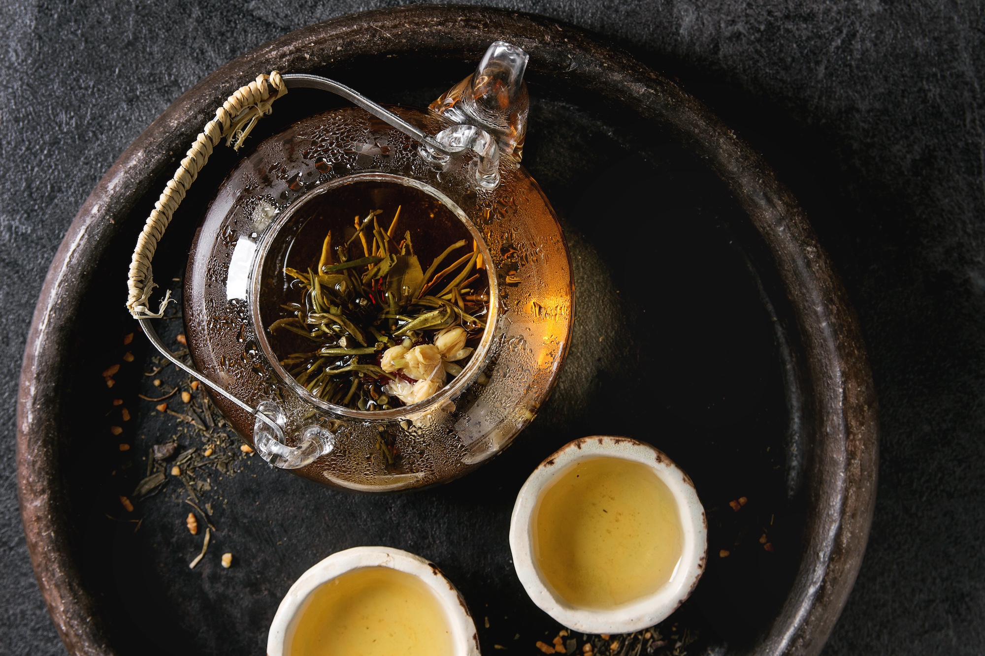 Miért jobb a szálas tea, mint a filteres, és hogyan kell használni?